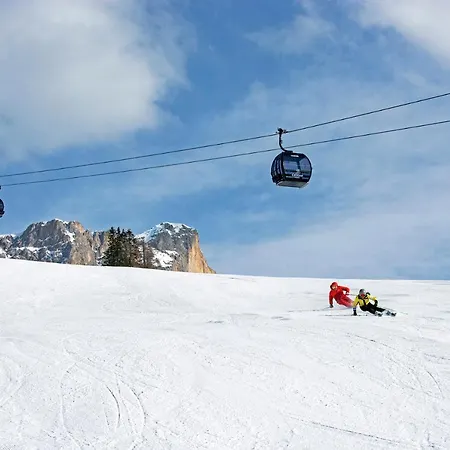 호텔 Alpinhotel Vajolet - Adults Only 4*