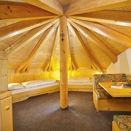 Otel Alpinhotel Vajolet - Adults Only Tires